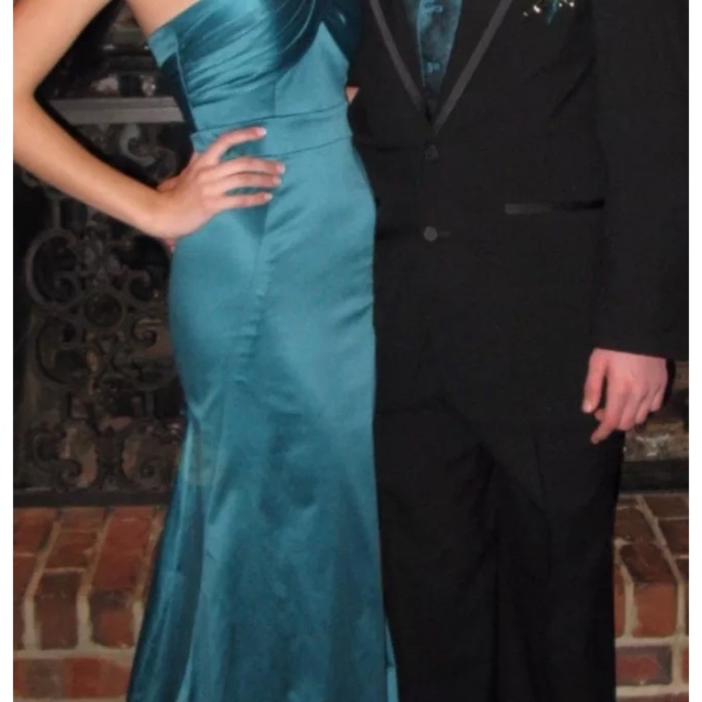 BCNGeneration Long Strapless Formal Dress - Size 0